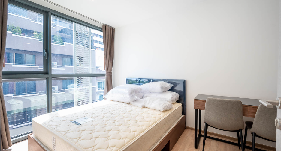 For sale 1 bed condo in Watthana, Bangkok