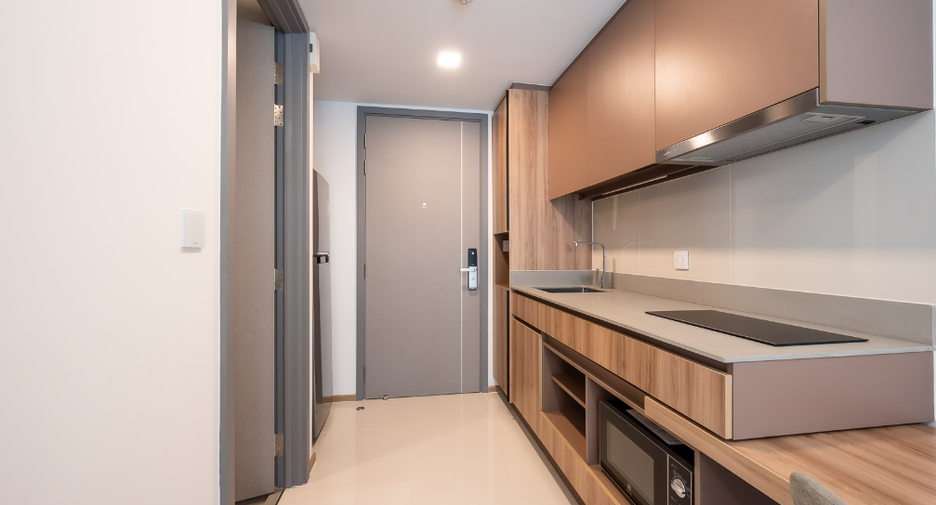 For sale 1 bed condo in Watthana, Bangkok