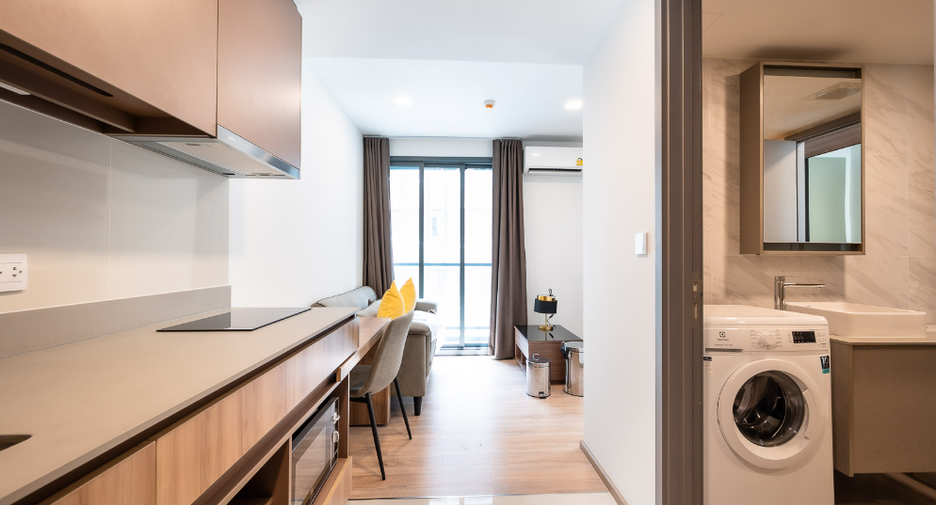 For sale 1 bed condo in Watthana, Bangkok