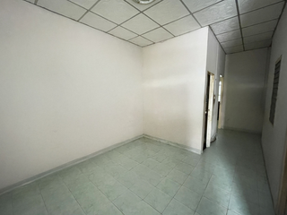 Casa adosada en venta de 2 habitaciones en Pluak Daeng, Rayong