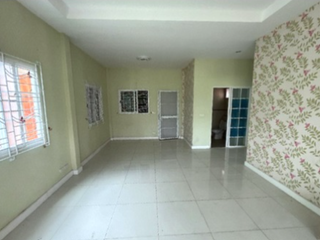 Haus zum Kauf mit 2 Zimmer in Pluak Daeng, Rayong