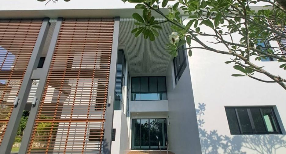 À vendre 4 chambres maison à Na Jomtien, Pattaya