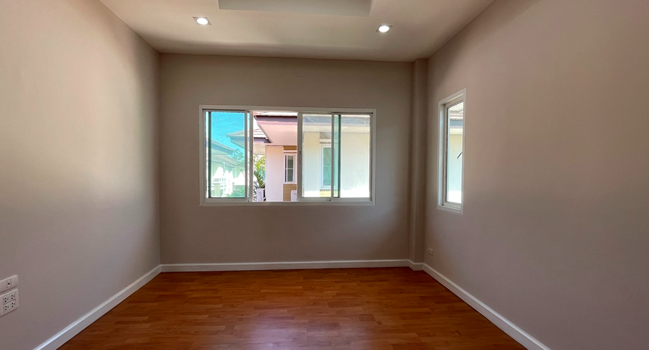 For sale 3 bedrooms house in Mueang Udon Thani, Udon Thani