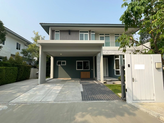 Haus zur Miete mit 4 Zimmer in Prawet, Bangkok