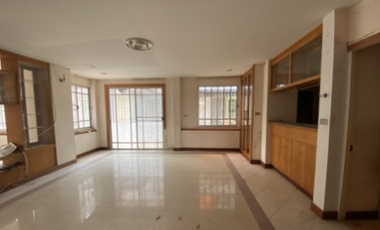 Haus zum Kauf mit 4 Zimmer in Bang Lamung, Chonburi