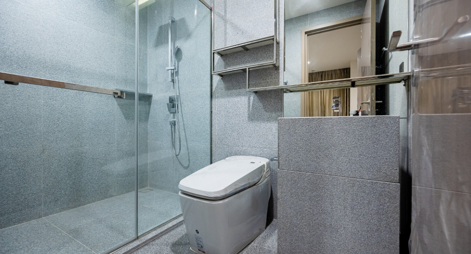 For sale 1 bed condo in Pathum Wan, Bangkok
