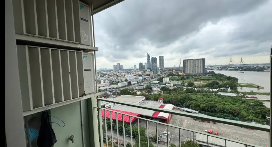 À louer 2 chambres condo à Yan Nawa, Bangkok