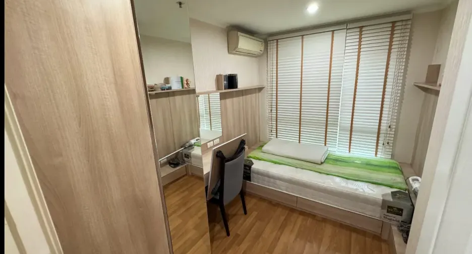 À louer 2 chambres condo à Yan Nawa, Bangkok