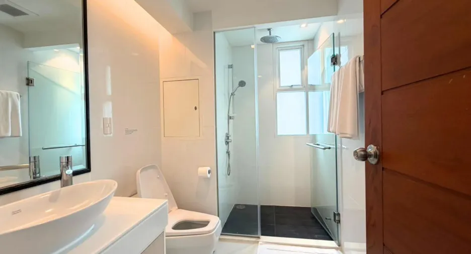 Apartamento en alquiler de 2 habitaciones en Khlong Toei, Bangkok