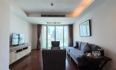 Apartamento en alquiler de 2 habitaciones en Khlong Toei, Bangkok