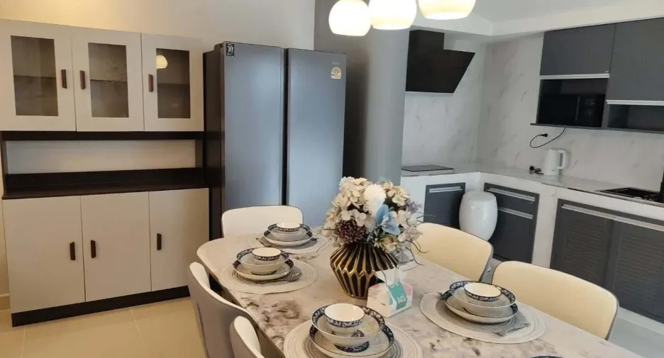 出租 3 卧室 联排别墅 在 Bang Phli, Samut Prakan