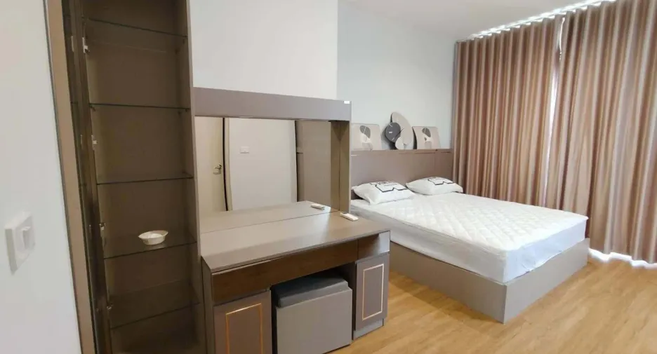 出租 3 卧室 联排别墅 在 Bang Phli, Samut Prakan
