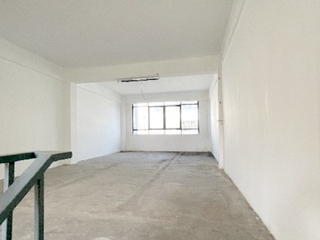 For sale 4 bedrooms retail Space in Bang Kapi, Bangkok