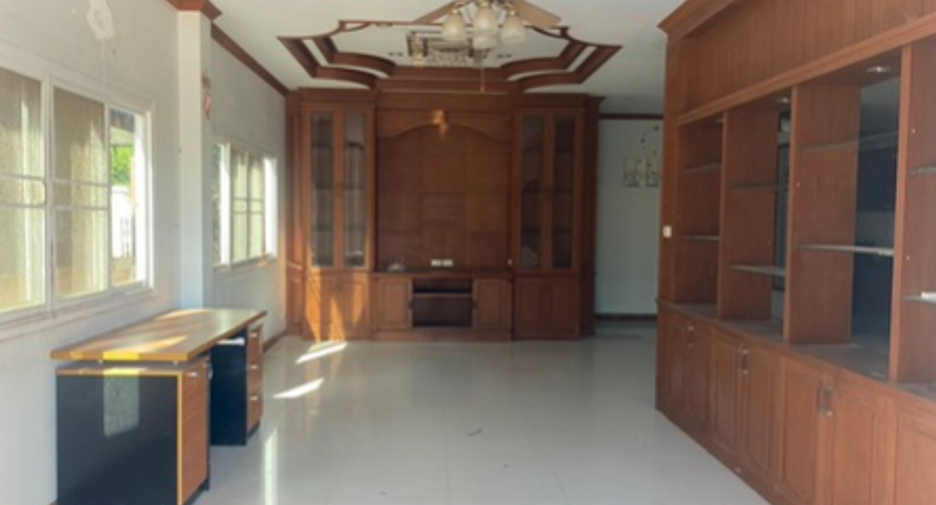 À vendre 5 chambres maison à Sattahip, Pattaya
