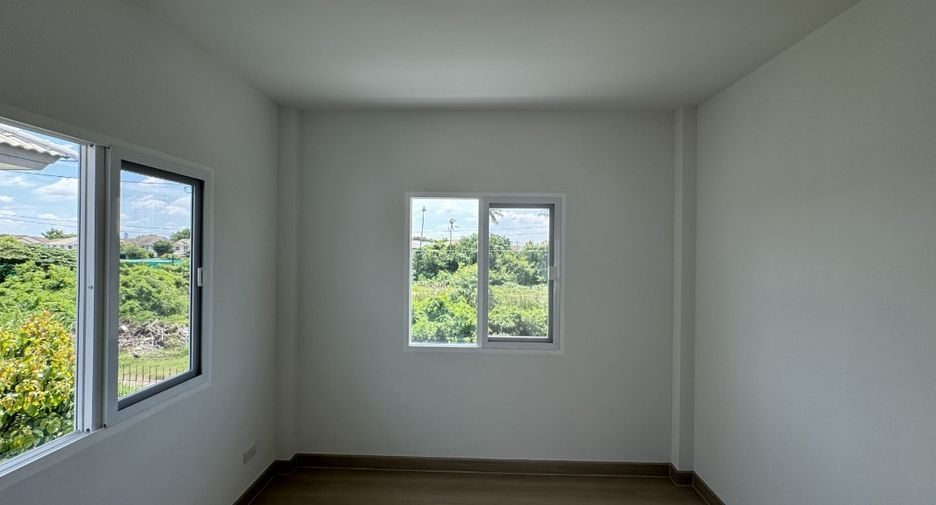 Casa en venta de 4 habitaciones en Bang Khun Thian, Bangkok