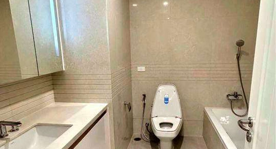 Condo en alquiler de 2 habitaciones en Pathum Wan, Bangkok