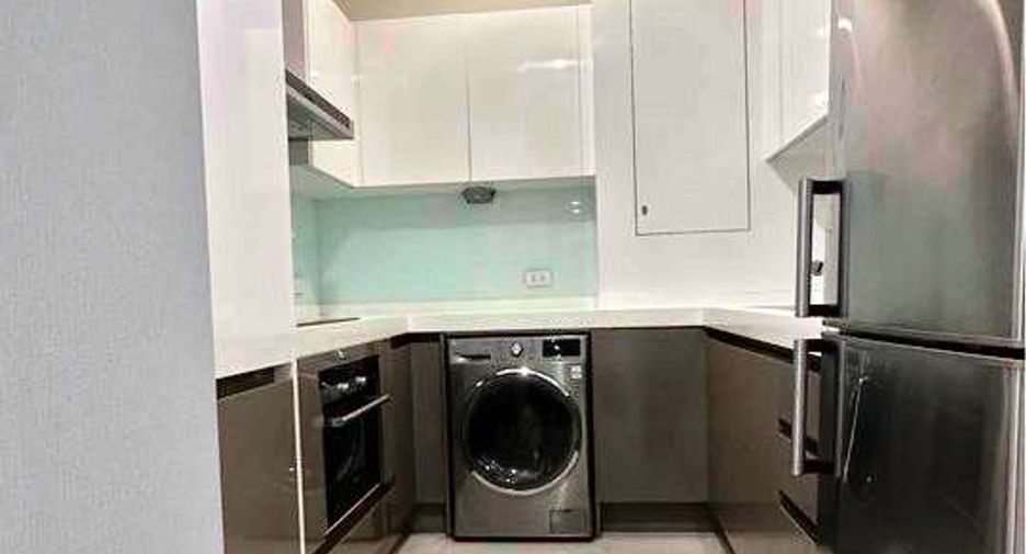 Condo en alquiler de 2 habitaciones en Pathum Wan, Bangkok