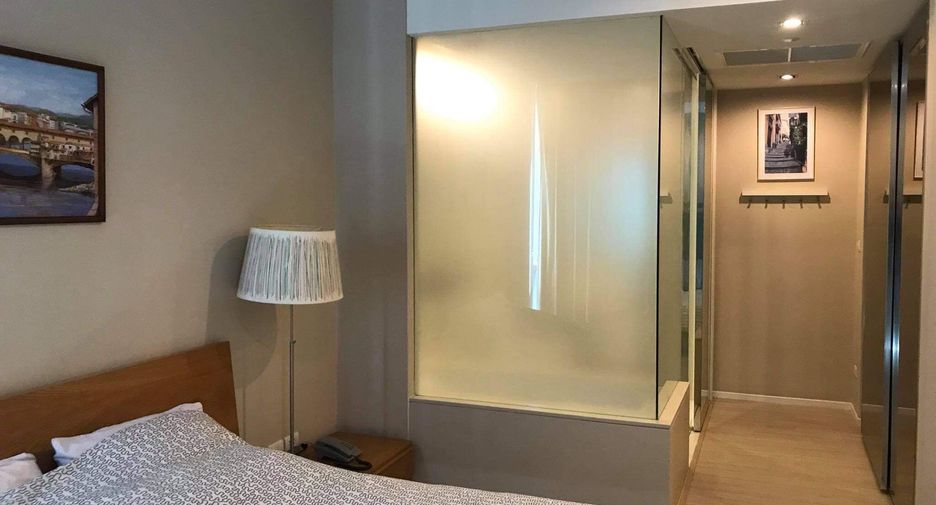 For rent and for sale 1 bed condo in Watthana, Bangkok