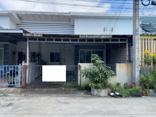 Casa adosada en venta de 2 habitaciones en Pluak Daeng, Rayong