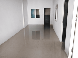 Casa adosada en venta de 2 habitaciones en Pluak Daeng, Rayong