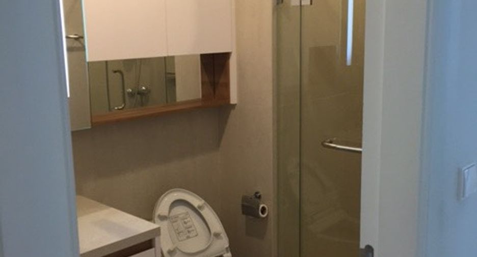 For rent and for sale 2 bedrooms condo in Pathum Wan, Bangkok