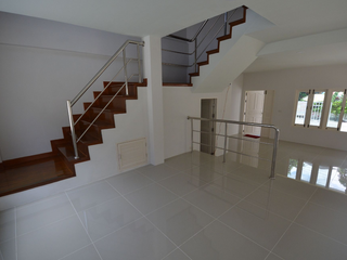 For sale 1 Beds townhouse in Mueang Samut Prakan, Samut Prakan