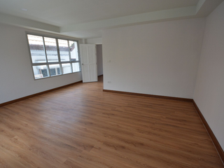 For sale 1 Beds townhouse in Mueang Samut Prakan, Samut Prakan