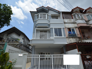 For sale 1 Beds townhouse in Mueang Samut Prakan, Samut Prakan