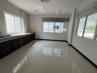 For sale 3 bedrooms house in Mueang Nakhon Pathom, Nakhon Pathom