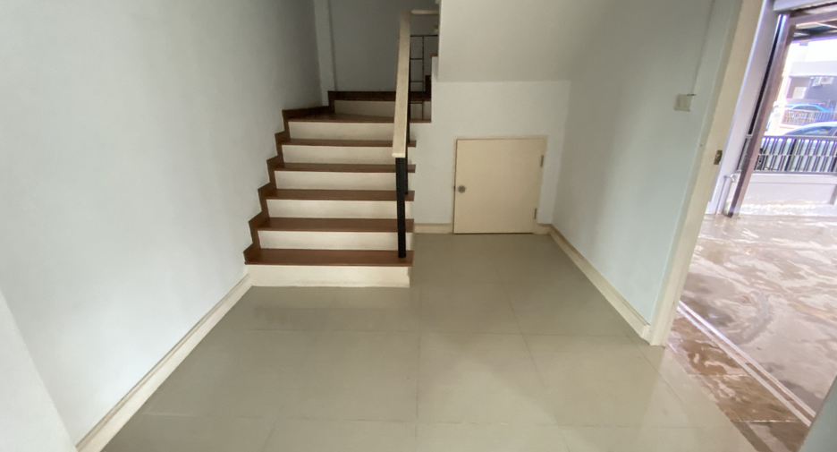For sale 3 bedrooms house in Bang Pa-in, Phra Nakhon Si Ayutthaya