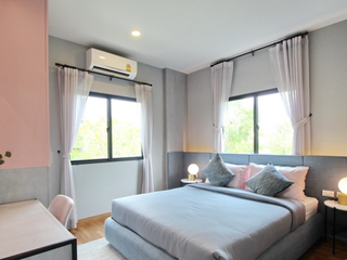 For sale 3 bedrooms townhouse in Lat Krabang, Bangkok
