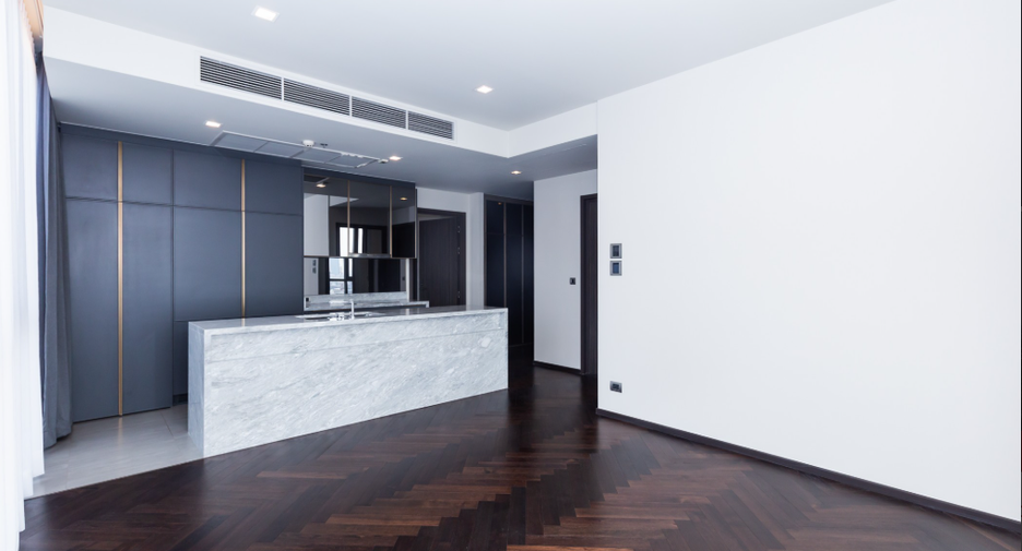 For sale 2 bedrooms condo in Phaya Thai, Bangkok