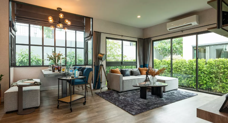 For sale 4 bedrooms house in Bang Sao Thong, Samut Prakan