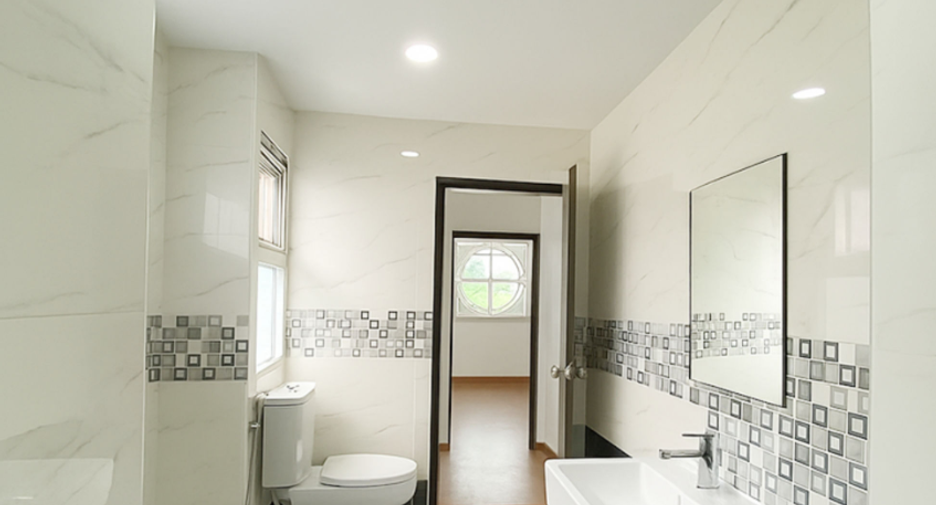 For sale 4 bedrooms house in Mueang Ubon Ratchathani, Ubon Ratchathani