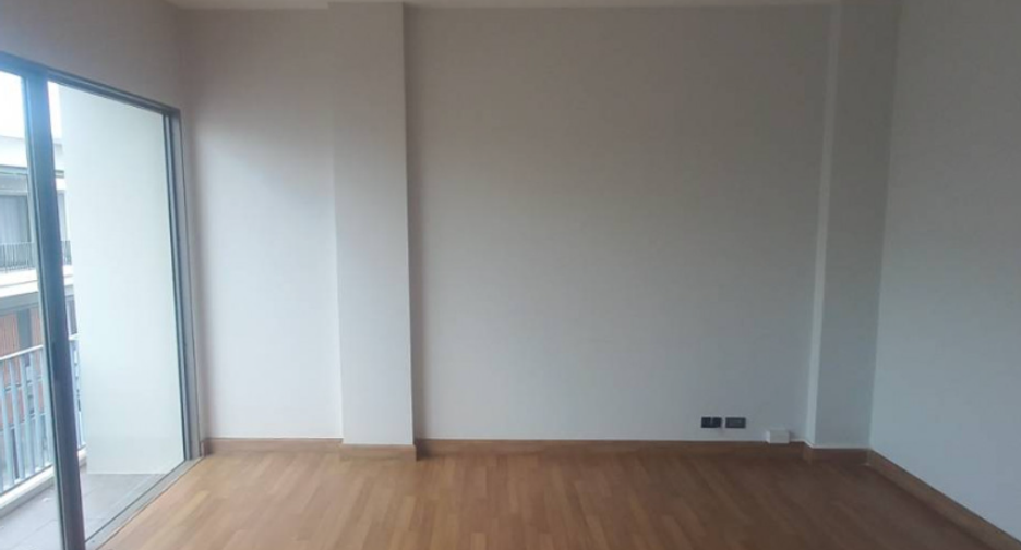 For sale 3 bedrooms townhouse in Bueng Kum, Bangkok