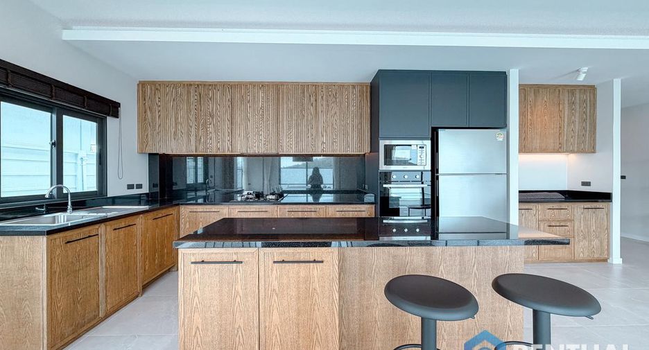 For sale 3 bedrooms house in East Pattaya, Pattaya