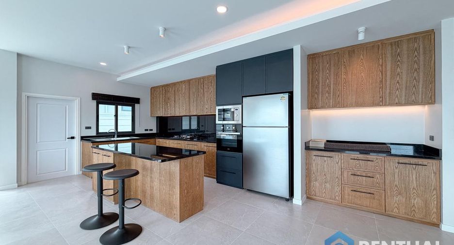 For sale 3 bedrooms house in East Pattaya, Pattaya