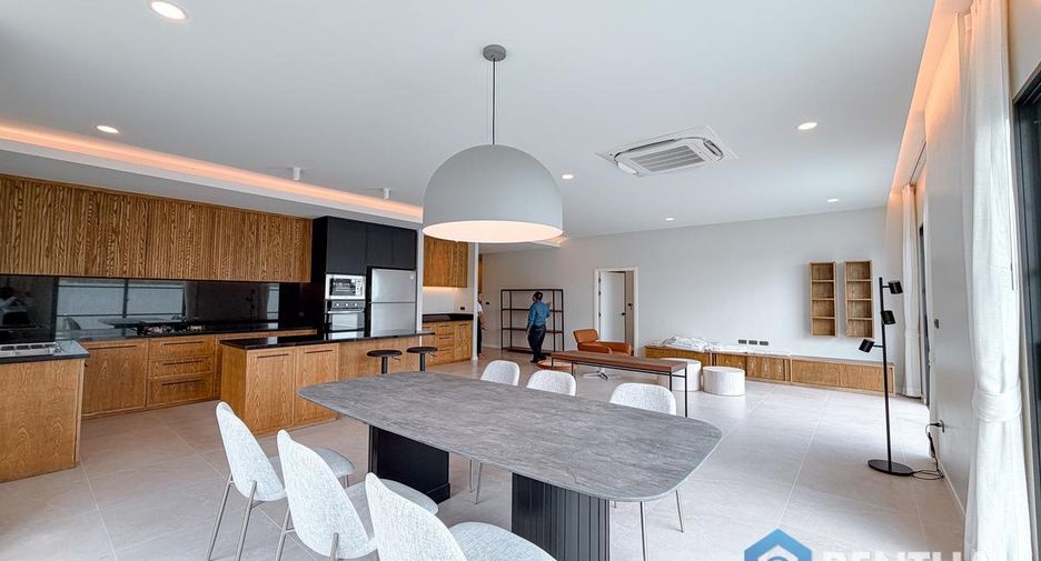 For sale 3 bedrooms house in East Pattaya, Pattaya