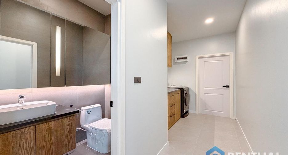 For sale 3 bedrooms house in East Pattaya, Pattaya