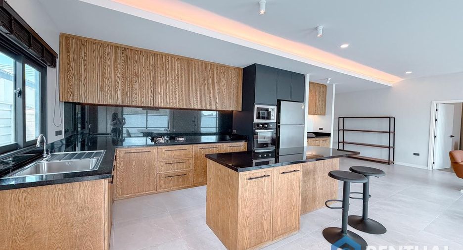 For sale 3 bedrooms house in East Pattaya, Pattaya