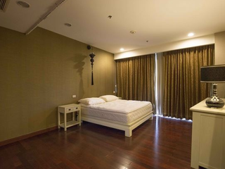 For sale 2 bedrooms condo in Pathum Wan, Bangkok