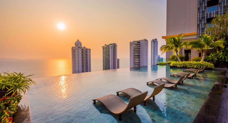 For sale 2 bedrooms condo in North Pattaya, Pattaya