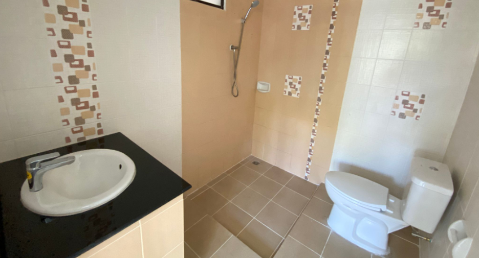 Haus zum Kauf mit 2 Zimmer in Mueang Rayong, Rayong