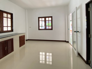 Haus zum Kauf mit 2 Zimmer in Mueang Rayong, Rayong