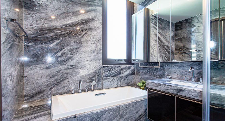 For sale 1 bed condo in Phaya Thai, Bangkok