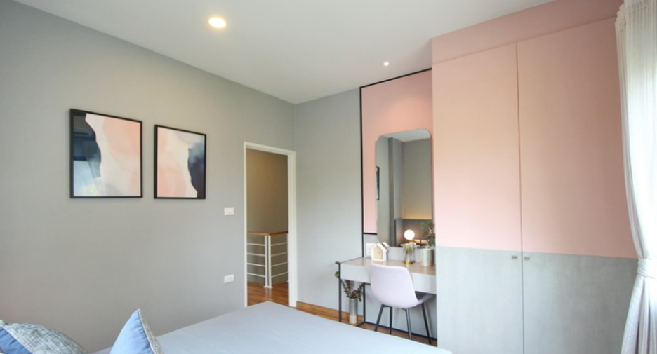 Casa adosada en venta de 3 habitaciones en Lat Krabang, Bangkok