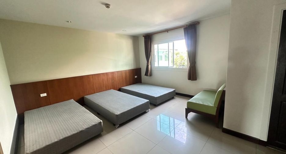 For sale 11 bedrooms hotel in Bang Lamung, Chonburi