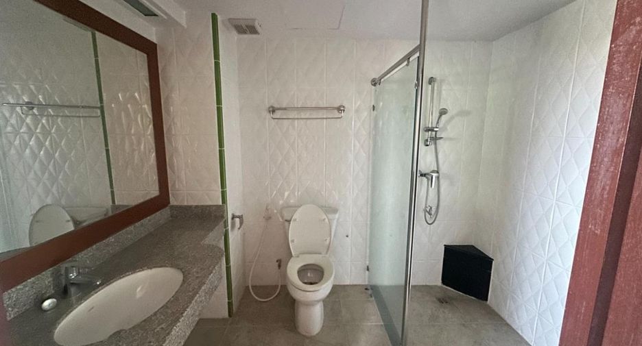 For sale 11 bedrooms hotel in Bang Lamung, Chonburi