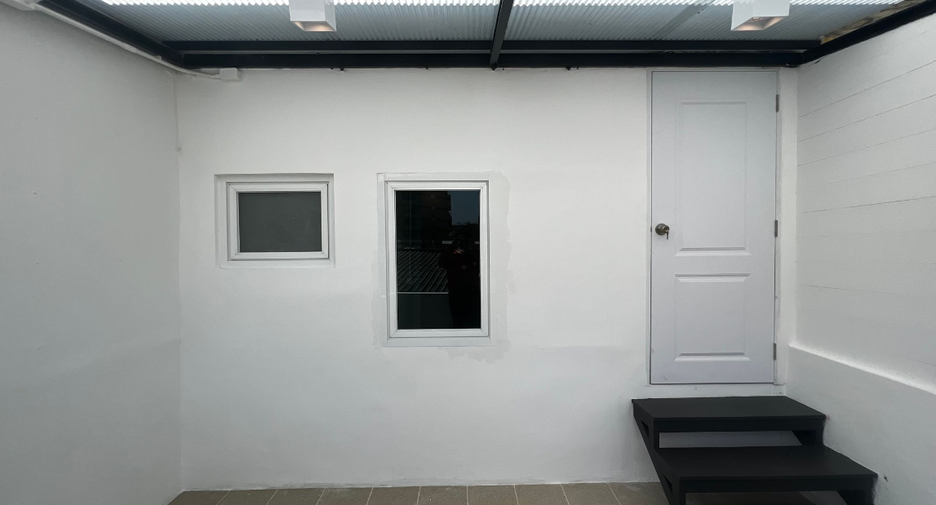 For sale 1 bed retail Space in Bueng Kum, Bangkok