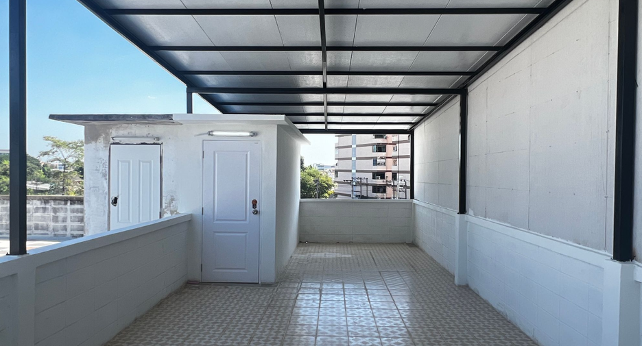 For sale 1 bed retail Space in Bueng Kum, Bangkok
